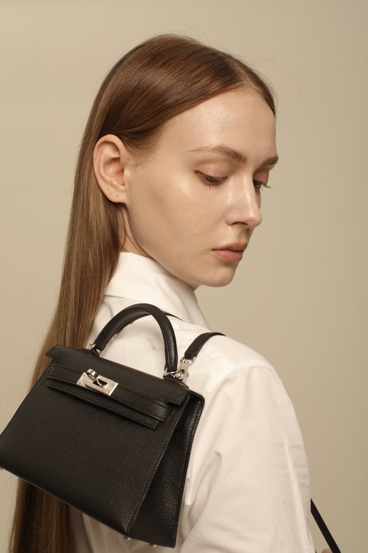 The PERIMI seller — established luxury consumer